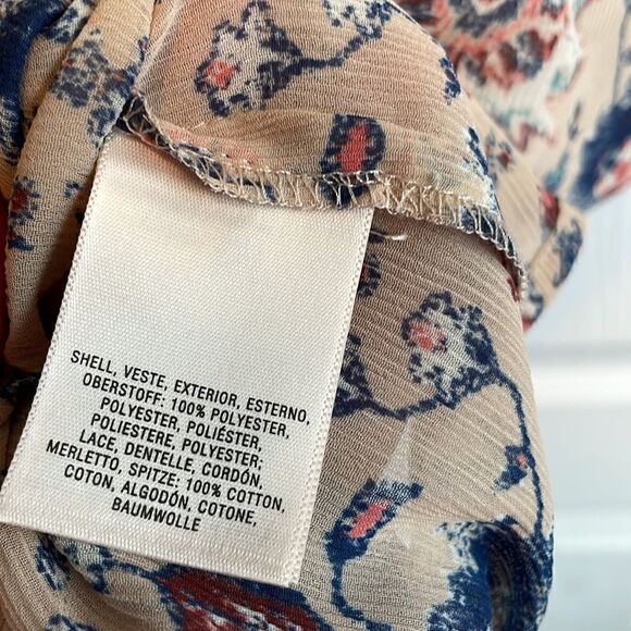 Anthropologie Maeve Size 0 Stillwater Blouse Neutral Motif Beige Floral Crochet - Picture 7 of 7